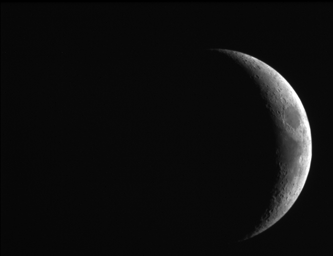 Waxing Crescent (Crecitnte) 18- oct-04
